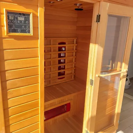 Ni I -two Bedroom With Terrace And Hot Tub Lux F * Makarska